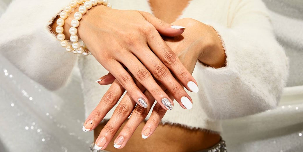 mix-and-match nail art